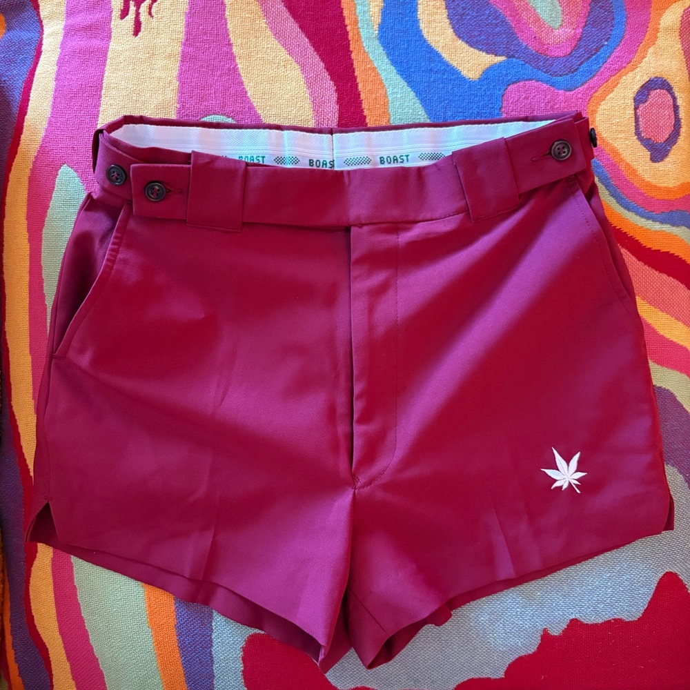 Vintage Boast Brand Mens Burgundy Shorts